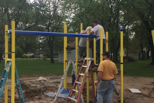 Local 174 Carpenter Volunteers Assemble Braceville Community playground